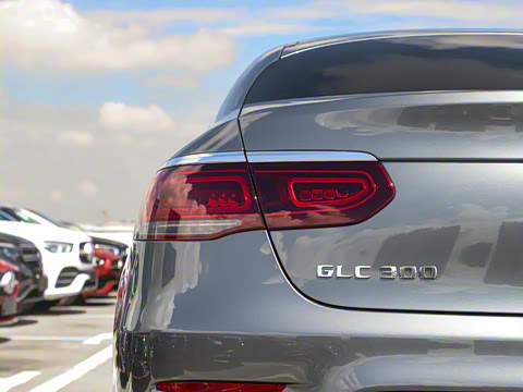 2022�� �Ŀ� GLC 300 4MATIC ����SUV