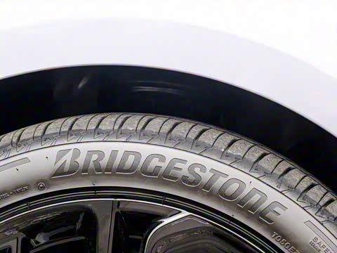 2020�� 1.5T �Զ�Trophy�Ǽ��콢��