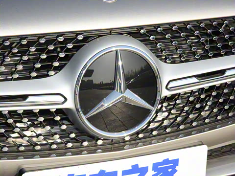 2022�� �Ŀ� GLC 300 L 4MATIC ������