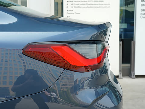 2021�� 425i M�˶���ҹ��