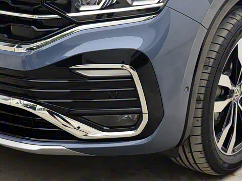 2020�� 380TSI �������������