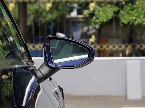 2020�� 40 TFSI ������