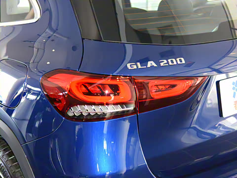 2022�� �Ŀ� GLA 200