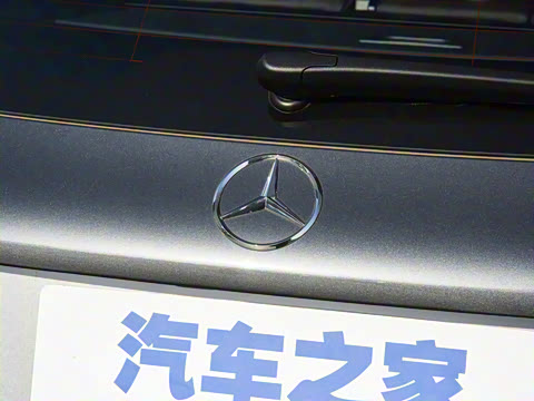 2022�� �Ŀ� GLC 300 L 4MATIC ������