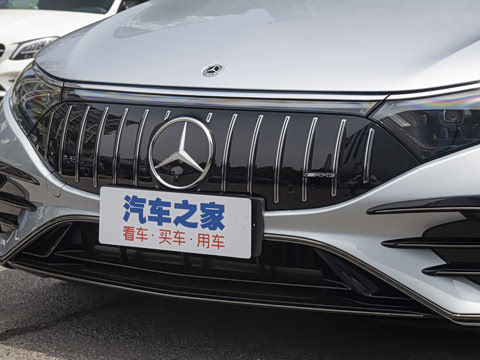 2022�� AMG EQS 53 4MATIC+