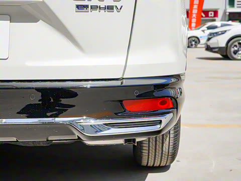 2021�� �񡤻춯e+ 2.0L ��ǰ�