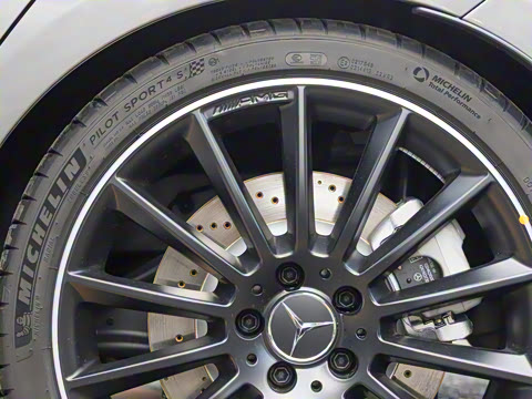 2022�� AMG CLA 35 4MATIC