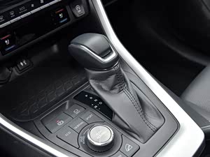 威兰达2020款 2.0l cvt四驱尊贵版