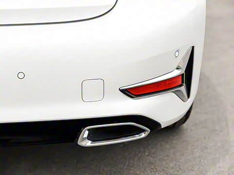 2020�� 325Li �׷���