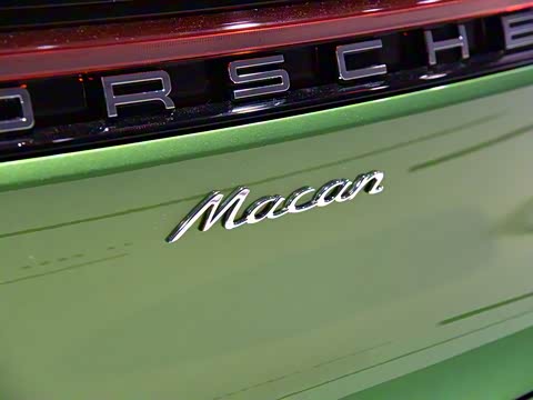 2018�� Macan 2.0T