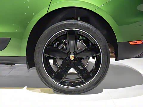 2018�� Macan 2.0T