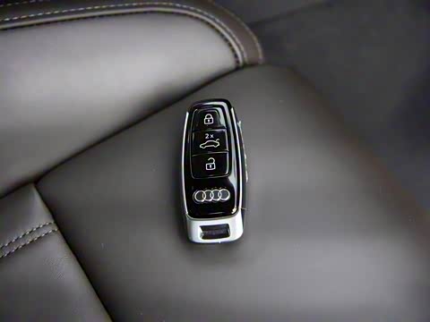 2019�� A8L 50 TFSI quattro ������