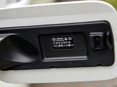 2020�� 325Li �׷���