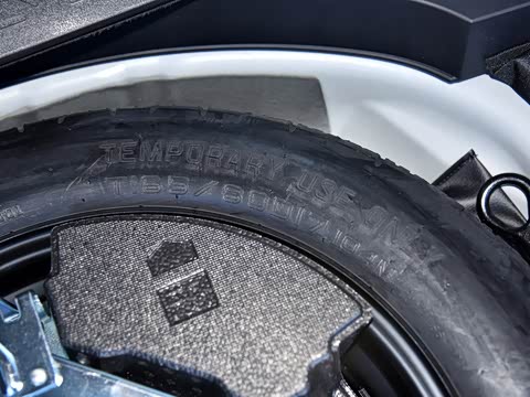 2020�� ˫��  2.5L E-CVT������Ӣ��