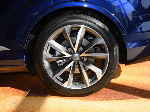 2021�� 55 TFSI quattro S line�˶���