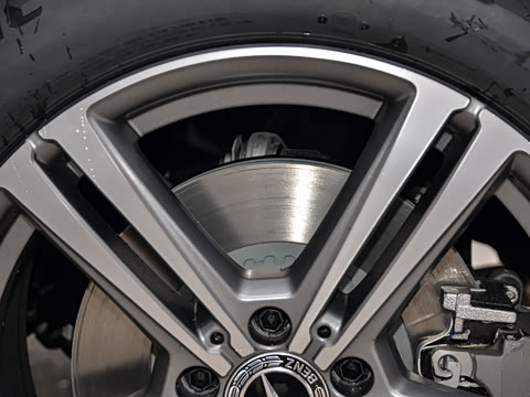 2021�� GLC 260 L 4MATIC ������