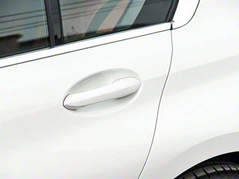 2020�� 325Li �׷���