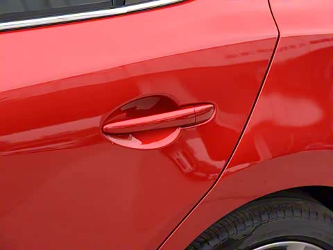 2019�� �ƿذ� ���� 2.0L �Զ��˶��� ��VI