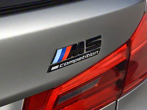 2019�� M5 ������