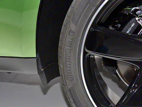 2018�� Macan 2.0T