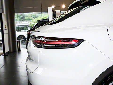 2020�� Cayenne E-Hybrid Coup�� 2.0T