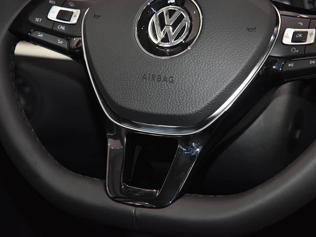 Volkswagen Sharan II Рестайлинг, Минивэн: фото поколения
