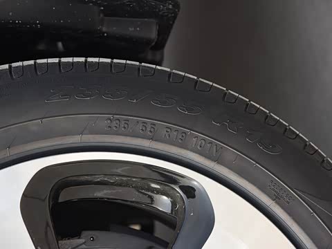 2019�� �Ŀ� GLC 260 L 4MATIC ������