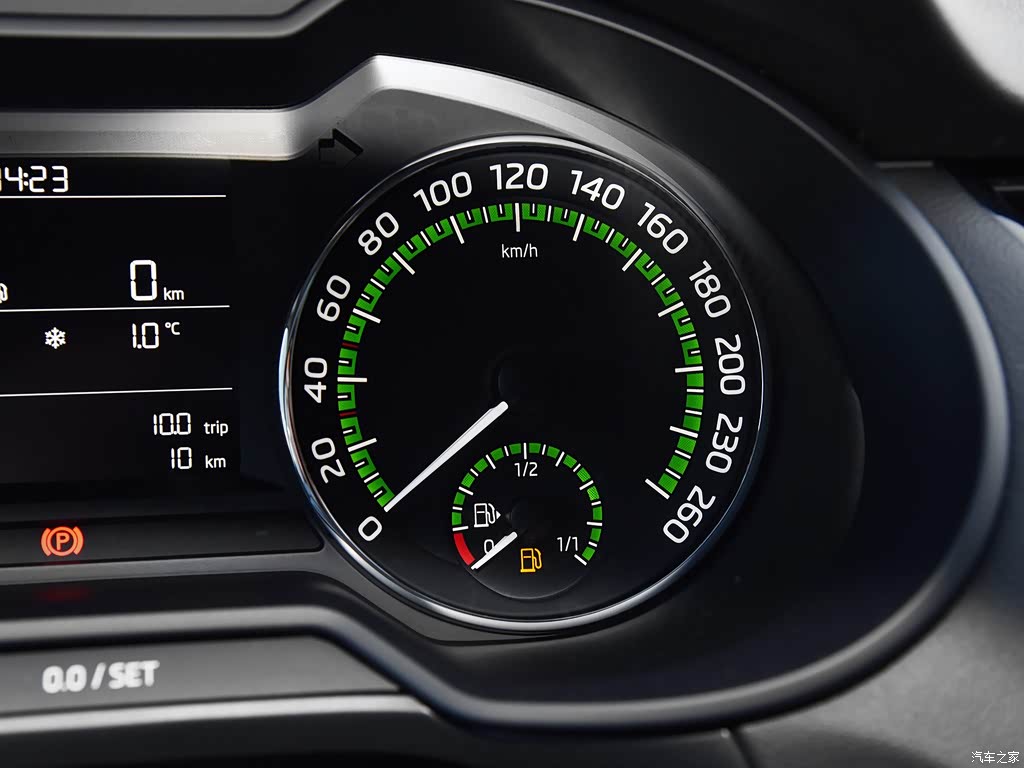 5l 手动标准版 国v 4613549图片_斯柯达_汽车图库_汽车之家