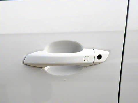 2018�� 1.5L �ֶ������澢��