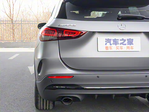 2021�� AMG GLA 35 4MATIC