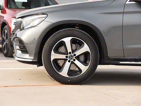 2019�� �Ŀ� GLC 260 L 4MATIC ������