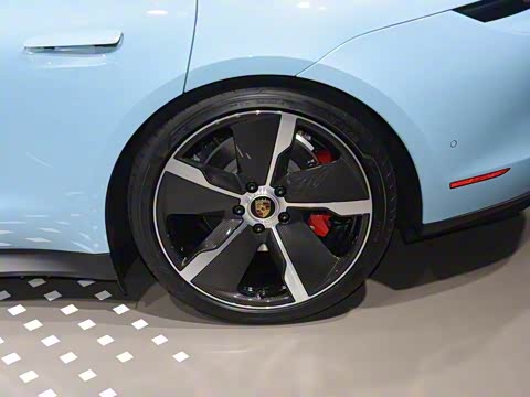 2019�� Taycan 4S