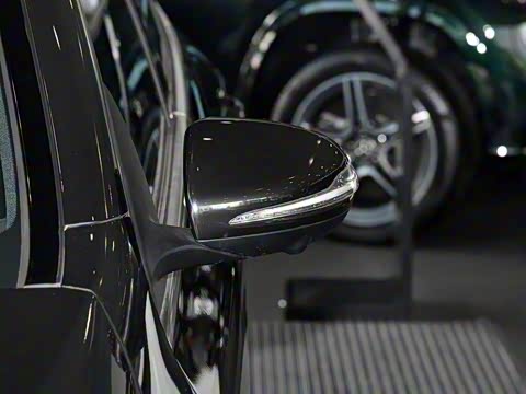 2020�� EQC 400 4MATIC