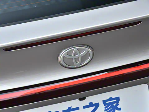 2025�� 550 PRO���а�