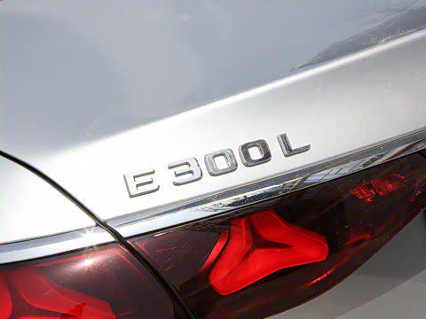 2025�� �Ŀ� E 300 L ʱ����