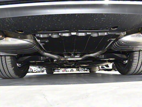 2025�� �Ŀ� E 300 L �����