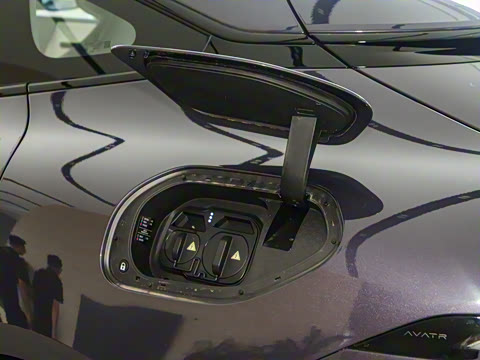 2025�� Max�����