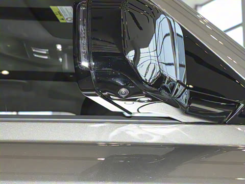 2025�� 110 3.0T P400 X-Dynamic HSE