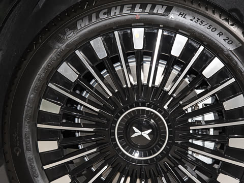 2025�� ���� 650������ Max