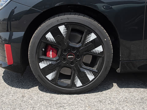 2025�� JOHN COOPER WORKS