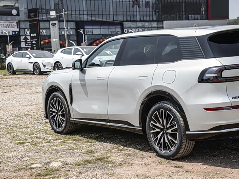 2025�� 215�콢��