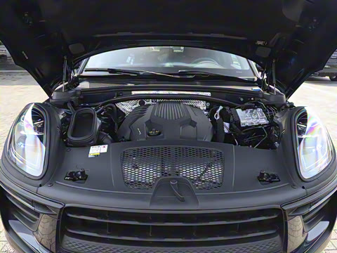 2022�� Macan 2.0T