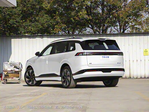 2025�� 636Max����� 5��