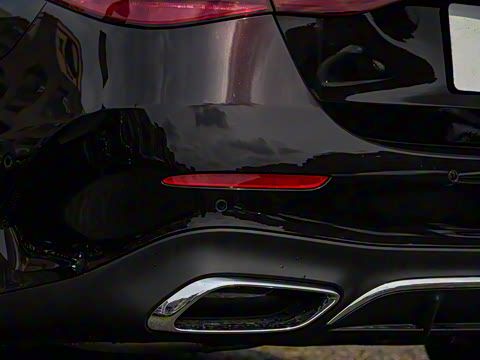 2025�� �Ŀ� E 260 L �˶���