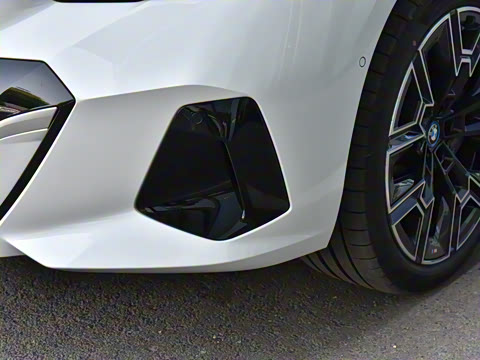 2025 xDrive 50L M˶װ