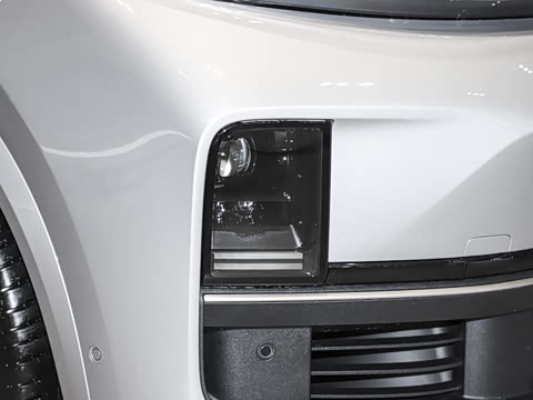 2025�� Ultra ���ܻ��°�