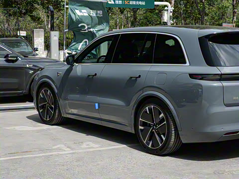 2025�� Max ���ܻ��°�