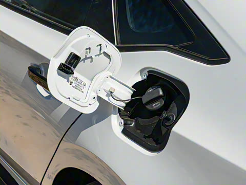 2025�� 240TURBO CVT ��ȤMax