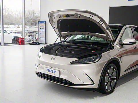 2025�� 735MAX 160kW