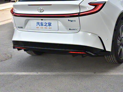 2025�� 550 PRO���а�